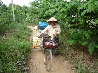 le vélo est bien chargé le vélo est bien chargé