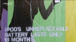 ipod's unreplaceable battery lasts only 18 months
